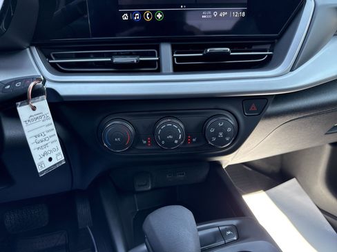 Used 2026 Chevrolet Trax RS image 31