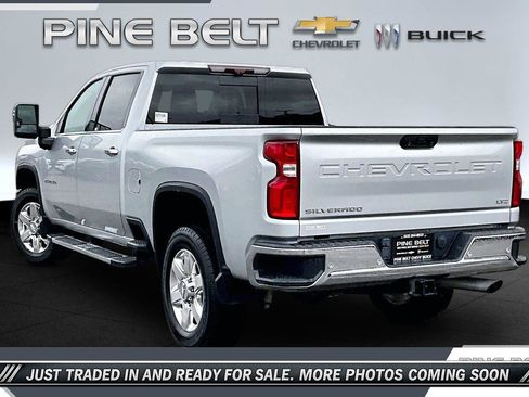 Used 2020 Chevrolet Silverado 2500 LTZ AWD/4WD image 2