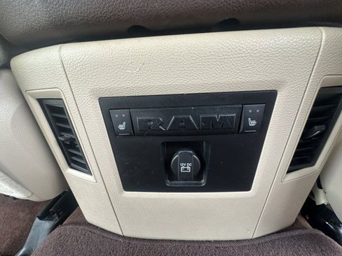 Used 2017 RAM 2500 Laramie w/ Convenience Group AWD/4WD image 19