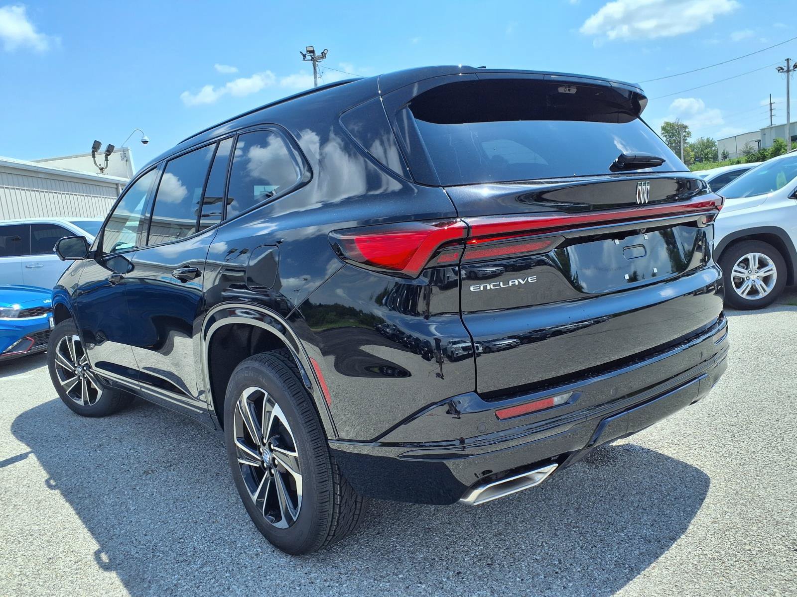 New 2027 Buick Enclave Sport Touring w/ Power Package FWD image 24