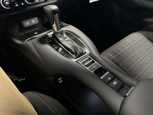New 2026 Honda HR-V LX image 13