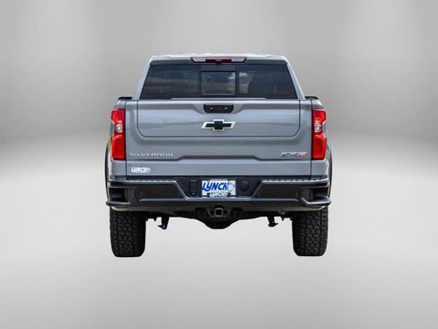 Used 2024 Chevrolet Silverado 1500 ZR2 AWD/4WD image 3