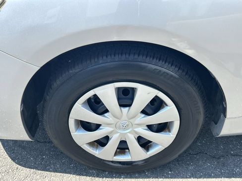 Used 2013 Toyota Corolla L FWD image 10