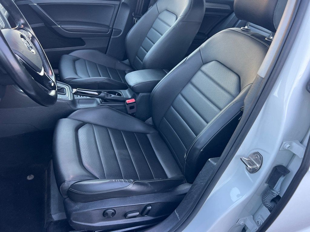 Used 2017 Volkswagen Golf Alltrack SEL AWD/4WD image 12