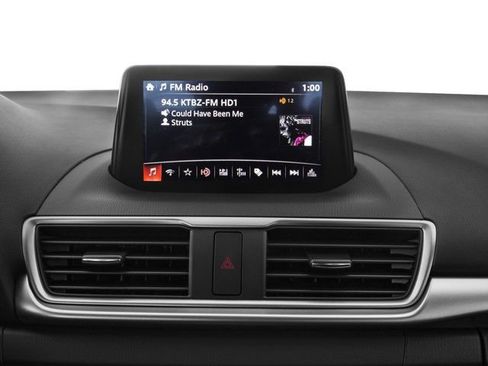 Used 2017 MAZDA MAZDA3 Touring image 12