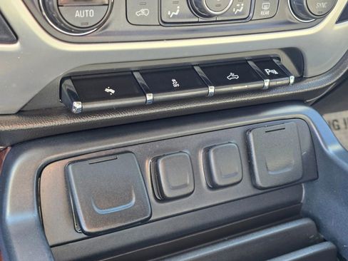Used 2014 GMC Sierra 1500 SLE w/ SLE Value Package AWD/4WD image 29