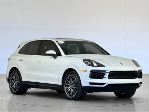 Used 2020 Porsche Cayenne S image 10