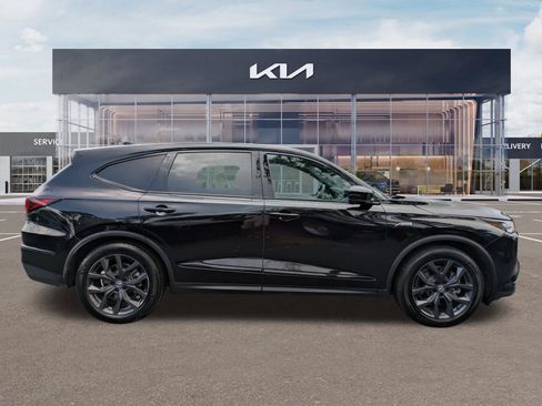 Used 2023 Acura MDX A-Spec AWD/4WD image 3