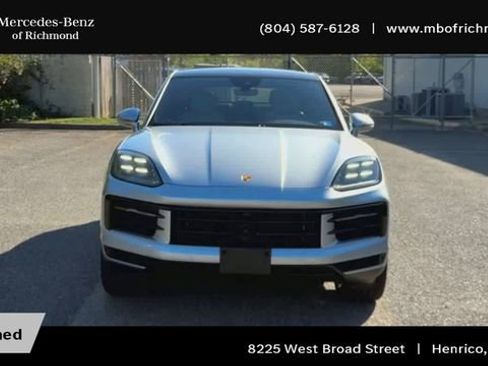 Used 2024 Porsche Cayenne S AWD/4WD image 5