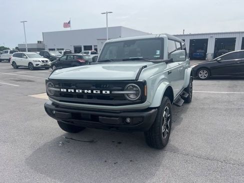 Used 2023 Ford Bronco Outer Banks AWD/4WD image 4