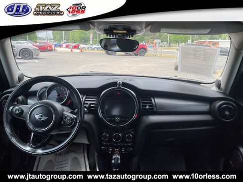 Used 2017 MINI Cooper 4-Door Hardtop FWD image 14