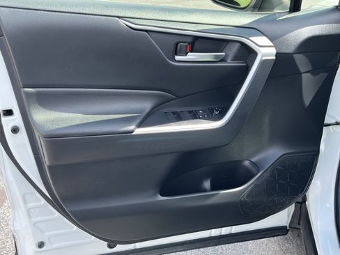 Used 2019 Toyota RAV4 XLE w/ All Weather Liner Package AWD/4WD image 19