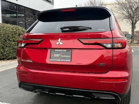 Used 2023 Mitsubishi Outlander SEL image 36