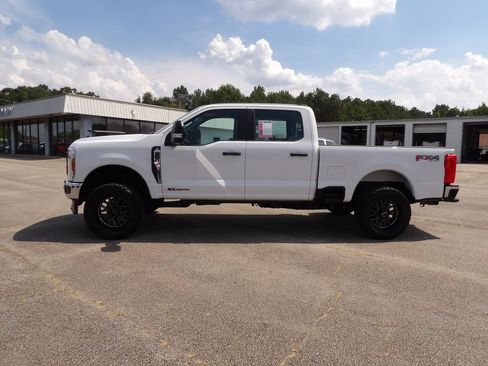 Used 2024 Ford F250 XL w/ FX4 Off-Road Package AWD/4WD image 5