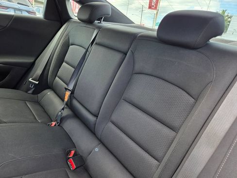 Used 2021 Chevrolet Malibu LT FWD image 23
