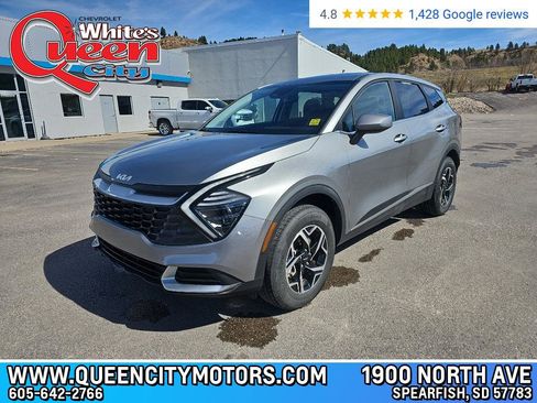 Used 2025 Kia Sportage LX image 1