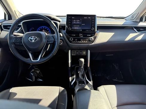 Certified 2022 Toyota Corolla Cross XLE w/ Convenience Package AWD/4WD image 14