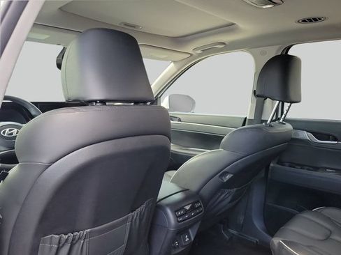 Used 2023 Hyundai Palisade SEL w/ Premium Package FWD image 10