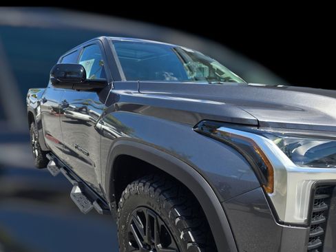 Used 2024 Toyota Tundra Limited image 6