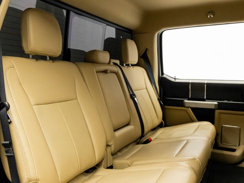 Used 2021 Ford F250 Lariat w/ Lariat Value Package image 34