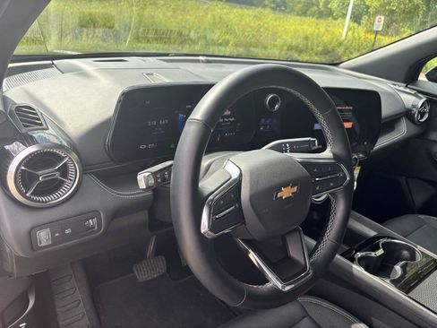 Used 2024 Chevrolet Blazer EV LT AWD/4WD image 18