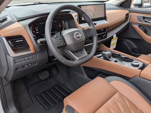 New 2026 Nissan Rogue Platinum w/ Platinum Premium Package image 17