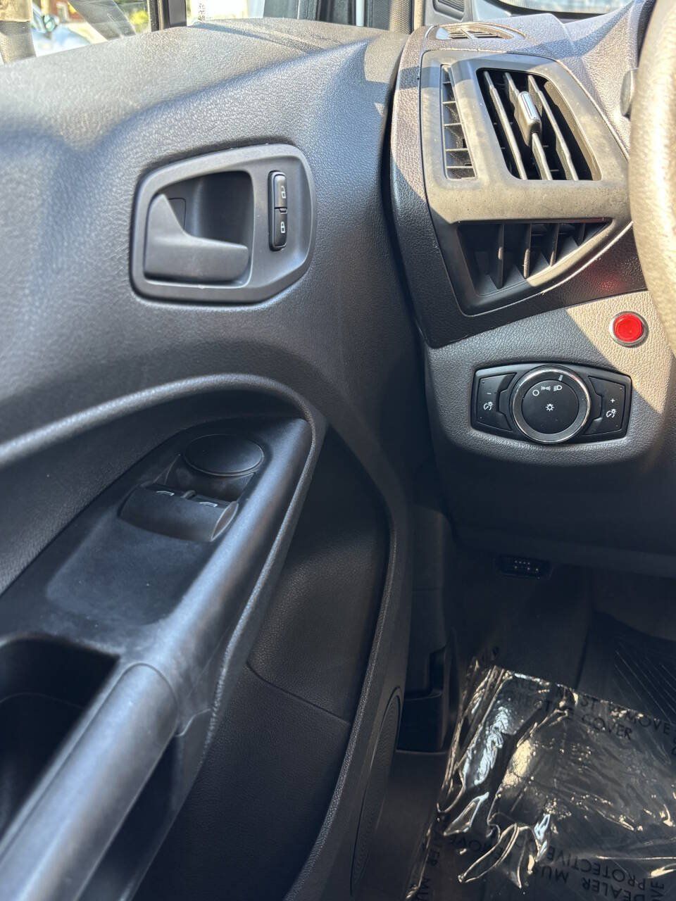 Used 2015 Ford Transit Connect XL FWD image 24