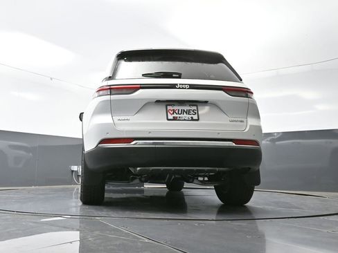 New 2025 Jeep Grand Cherokee Limited w/ Trailer Tow Package image 44