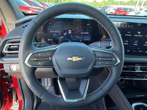 New 2026 Chevrolet Traverse LT w/ Sun and Wheel Package FWD image 21