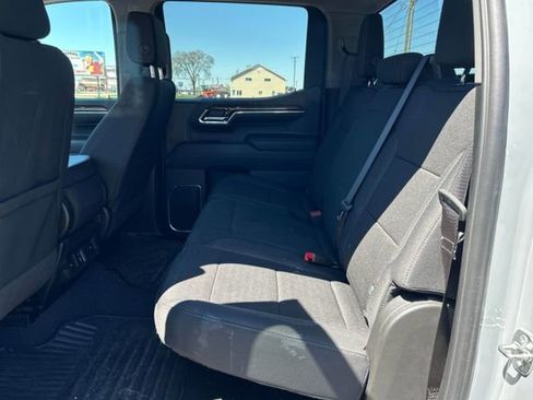 Used 2024 Chevrolet Silverado 1500 LT AWD/4WD image 12