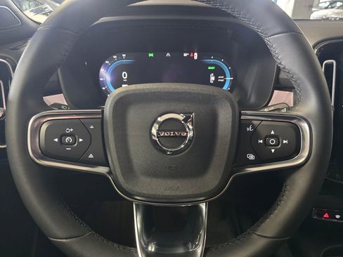 Certified 2023 Volvo C40 P8 Recharge Ultimate w/ Protection Package Premier image 27