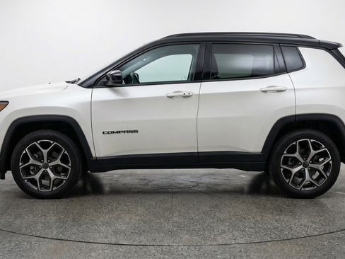 Used 2025 Jeep Compass Limited AWD/4WD image 5