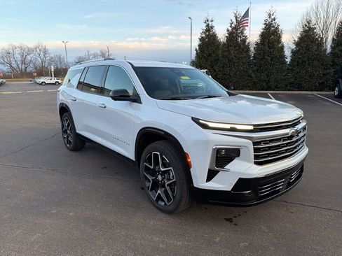 Used 2026 Chevrolet Traverse High Country w/ LPO, Floor Liner Package image 7