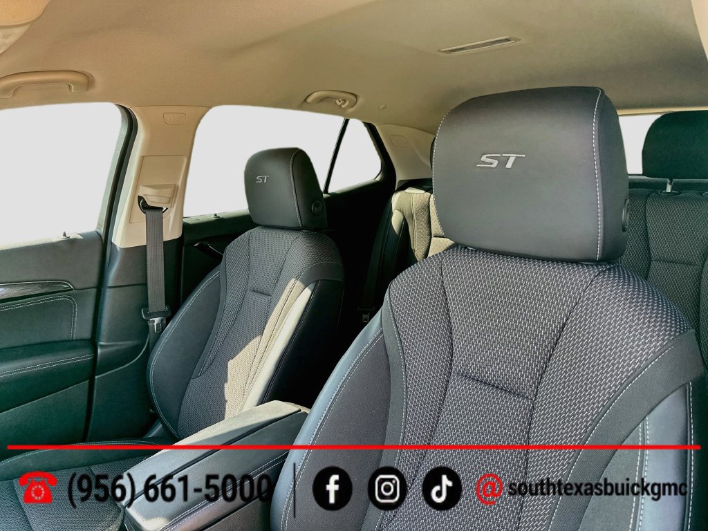 Used 2023 Buick Envision Preferred w/ Sport Touring Package AWD/4WD image 13