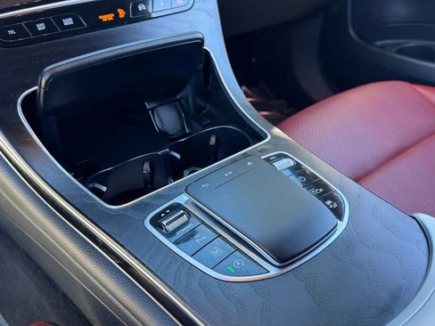 Certified 2022 Mercedes-Benz GLC 300 image 23