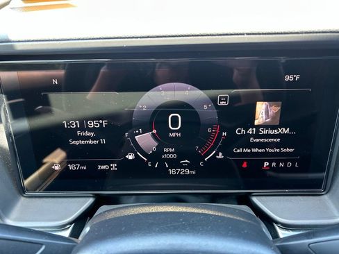 Used 2025 GMC Terrain Elevation w/ Elevation Premium Package AWD/4WD image 26
