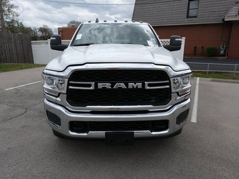 New 2024 RAM 3500 Tradesman AWD/4WD image 9