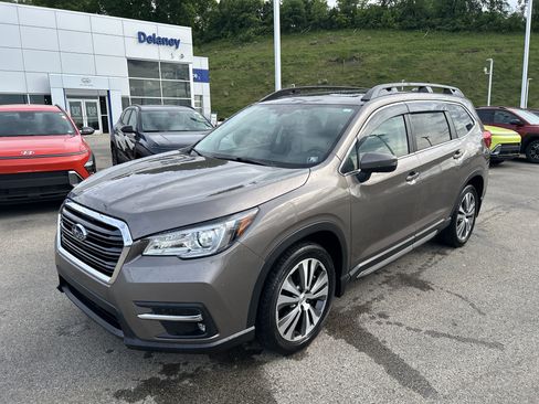 Certified 2022 Subaru Ascent Limited w/ Technology Package AWD/4WD image 10