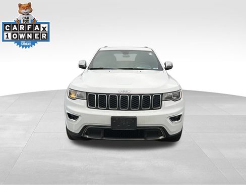 Used 2020 Jeep Grand Cherokee Limited w/ Luxury Group II image 2