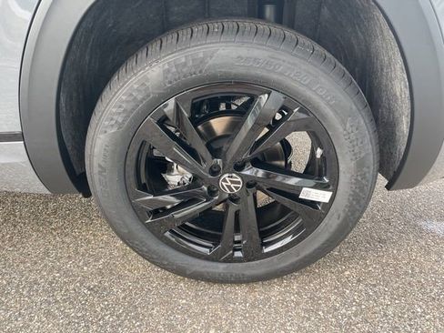 New 2026 Volkswagen Atlas Cross Sport SEL R-Line image 21