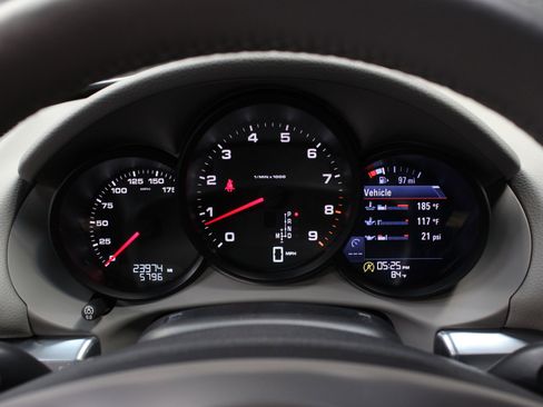 Used 2015 Porsche Cayman image 52