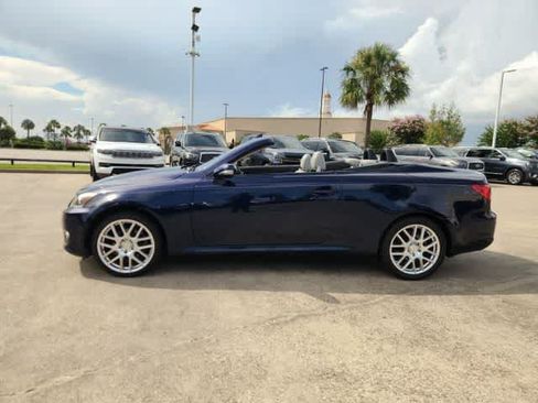 Used 2012 Lexus IS 250C w/ Luxury Pkg RWD image 3