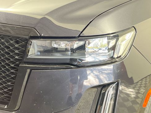 Used 2023 Cadillac Escalade ESV Sport w/ LPO, ONYX Package image 11