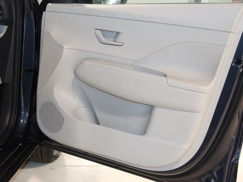 Used 2024 Hyundai Kona SEL FWD image 40