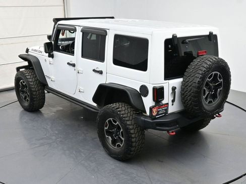 Used 2017 Jeep Wrangler Unlimited Rubicon AWD/4WD image 34
