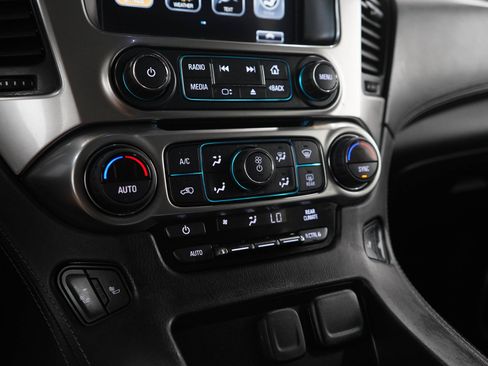 Used 2019 Chevrolet Tahoe LT AWD/4WD image 24