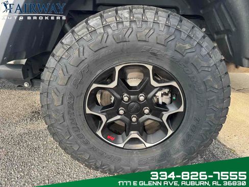 Used 2023 Jeep Gladiator Rubicon w/ LED Lighting Group image 32