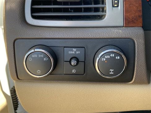 Used 2011 GMC Sierra 1500 SLT w/ SLT Convenience Package image 16