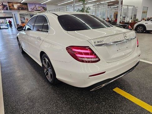 Used 2018 Mercedes-Benz E 300 4MATIC image 6