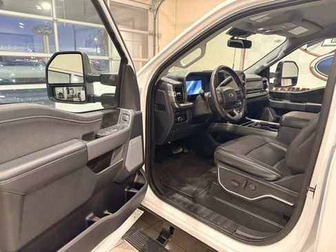Used 2024 Ford F350 Lariat w/ FX4 Off-Road Package image 11
